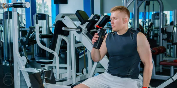  آیا خوردن پروتئین بعد یا حین تمرین برای ورزشکاران استقامتی و هوازی می‌تواند عملکرد را بهبود بخشد؟